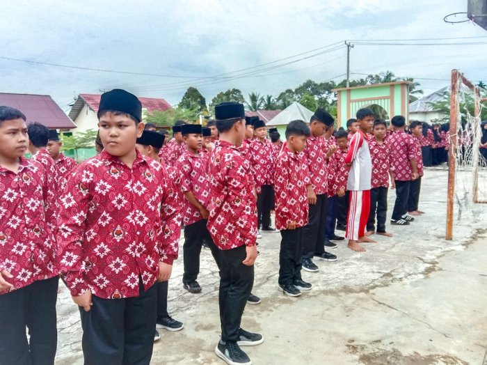 Pembina Pramuka MTsN 1 Bungo Beri Arahan dalam Seleksi Anggota Pramuka Pembina Pramuka MTsN 1 Bungo Beri Arahan dalam Seleksi Anggota Pramuka