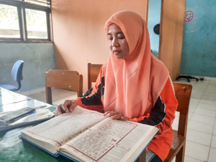 Tingkatkan Kompetensi Keagamaan, MTsN 1 Bungo Ikuti Program Tuntas Baca Al-Quran 2025 Tingkatkan Kompetensi Keagamaan, MTsN 1 Bungo Ikuti Program Tuntas Baca Al-Quran 2025