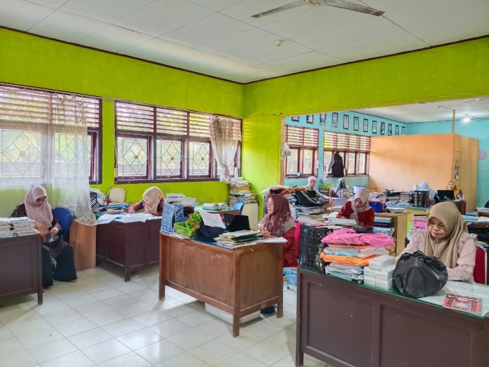 Komitmen Profesionalisme, Majelis Guru MTsN 1 Bungo Siapkan Berkas E-Kinerja Triwulan I 2026