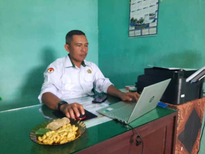 Waka MTsN 1 Bungo Gerak Cepat Siapkan Perangkat E-Kinerja Triwulan I 2026