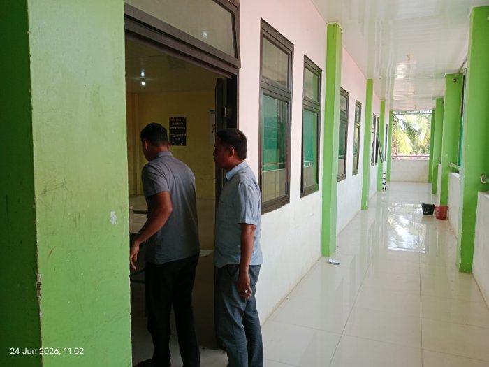 Meski Libur Semester, MTsN 1 Bungo Rutin Cek Ruang Kelas untuk Pastikan Aset Tetap Terawat