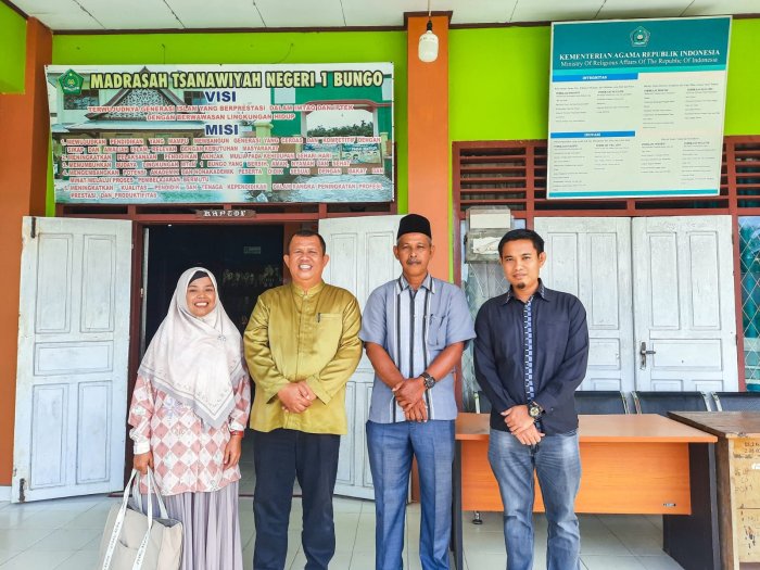 Kunjungan Kanwil Kemenag Jambi ke MTsN 1 Bungo untuk Verifikasi Revitalisasi Madrasah dan Pengawasan OMI