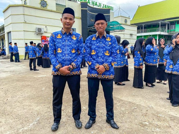 Kaur TU MTsN 1 Bungo: Selamat Kepada Pak Hendri dan Pak Chandra yang Telah Dilantik sebagai PPPK