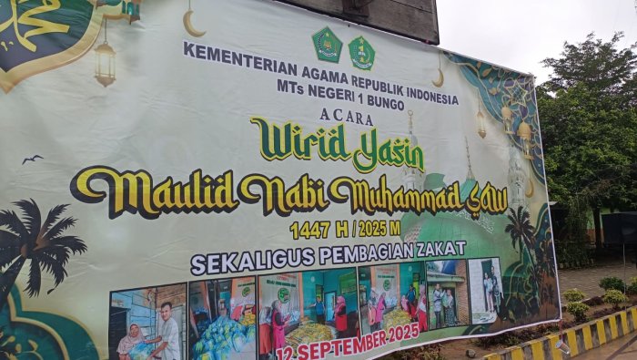 Jumat Berkah Selimuti Acara Akbar MTsN 1 Bungo Hari Ini Jumat Berkah Selimuti Acara Akbar MTsN 1 Bungo Hari Ini