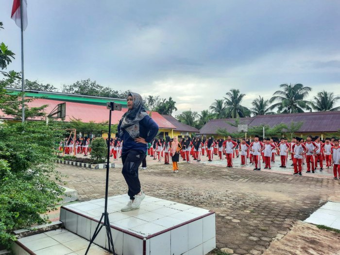 MTsN 1 Bungo Gelar Senam Kesehatan Jasmani, Semarakkan Pagi dengan Energi Positif