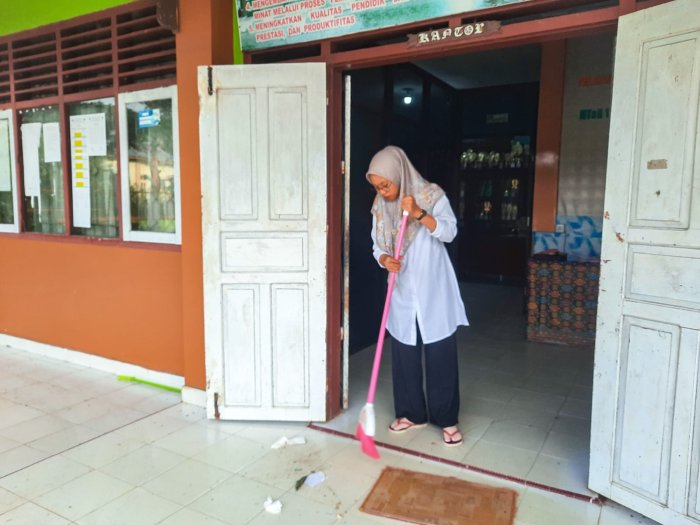 Demi Layanan Optimal TU MTsN 1 Bungo Tetap Berjalan di Koridor ASRI