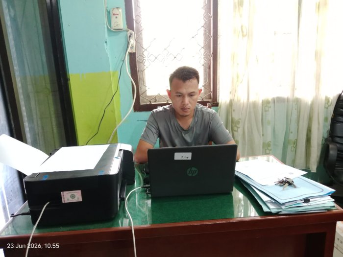 Melalui Zoom Meeting, Staf MTsN 1 Bungo Antusias Ikuti Gema Edukasi Literasi