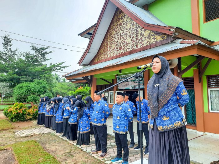 Pesan Menggetarkan Pagi dari Ibu Evi Yarnis Senin Ini! Pesan Menggetarkan Pagi dari Ibu Evi Yarnis Senin Ini!