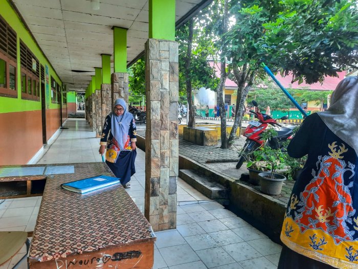 Semangat GTK dan Peserta Didik MTsN 1 Bungo dalam Dukung Program Kemenag Asri Semangat GTK dan Peserta Didik MTsN 1 Bungo dalam Dukung Program Kemenag Asri