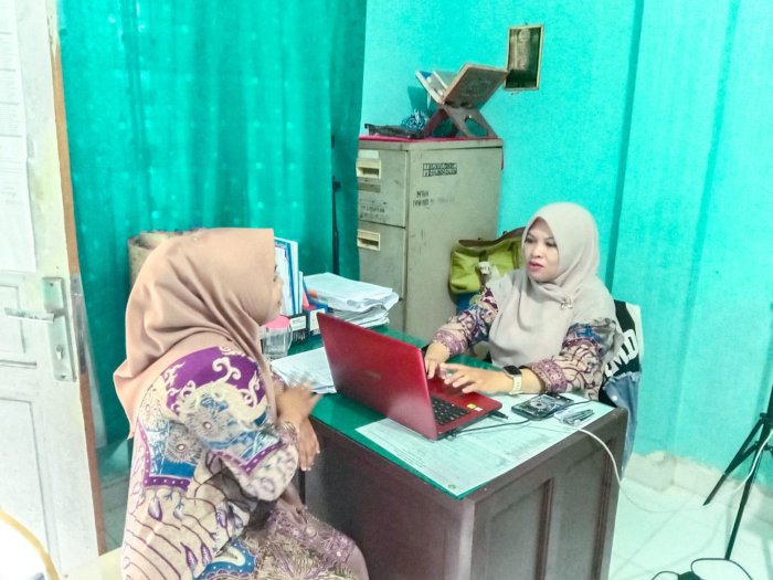 Guru MTsN 1 Bungo Lakukan Konsultasi Administrasi Jelang PKKM, Wujudkan Kesiapan Optimal