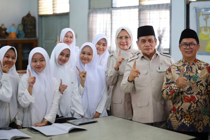 Tak Ada Ampun bagi Predator Anak, Wamenag Minta Madrasah Perketat Pengawasan Tak Ada Ampun bagi Predator Anak, Wamenag Minta Madrasah Perketat Pengawasan