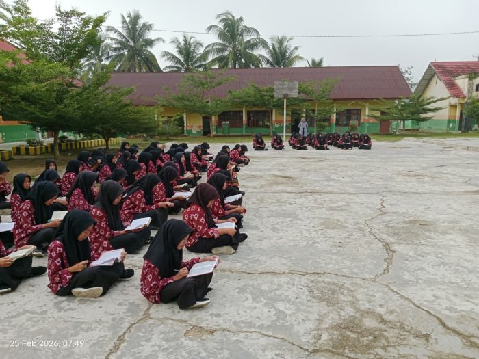 Bangun Karakter Religius dan Bentuk Generasi Qurani, MTsN 1 Bungo Gelar Tadarusan Pagi Selama Ramadhan