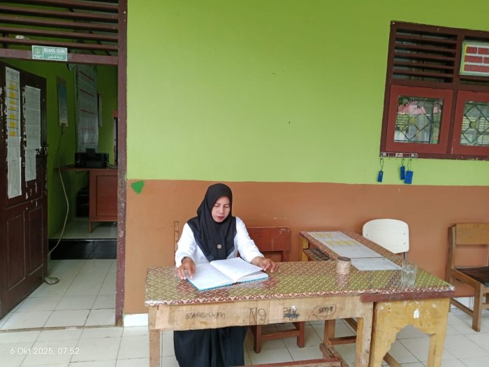 Meningkatkan Kualitas Manajemen Madrasah, Guru dan Tenaga Kependidikan MTsN 1 Bungo Aktif Dokumentasikan Kegiatan Harian