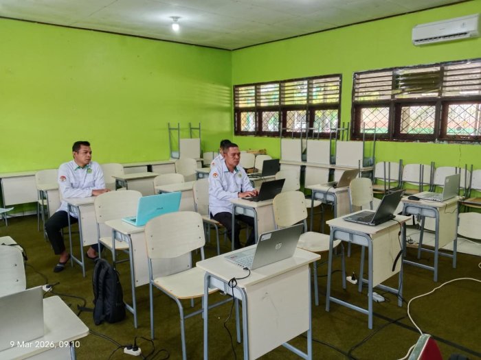 Persiapan Gladi Bersih TKA, Tim Proktor dan Teknisi MTsN 1 Bungo Uji Aplikasi dan Infrastruktur Jaringan