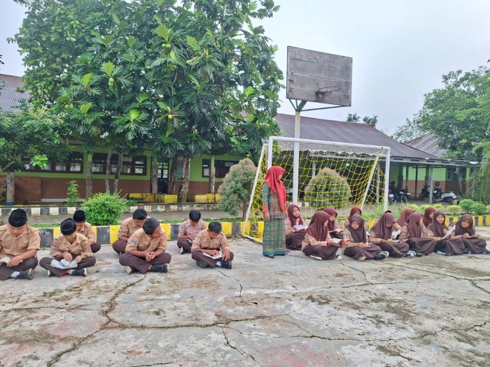 Pengajian Pagi Penuh Makna, MTsN 1 Bungo Tanamkan Karakter Islami Lewat Hafalan Juz 30 Pengajian Pagi Penuh Makna, MTsN 1 Bungo Tanamkan Karakter Islami Lewat Hafalan Juz 30