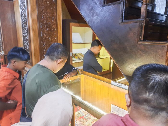 Belajar Sejarah Lewat Study Tour, MTsN 1 Bungo Kunjungi Museum Rumah Gadang Bukittinggi