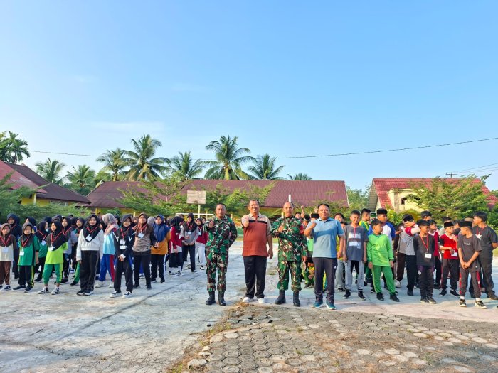 Semangat Kebersamaan Warnai Hari Ketiga MATAMUDA 2026, Babinsa Suka Jaya Dampingi Senam Sehat Murid Baru MTsN 1 Bungo