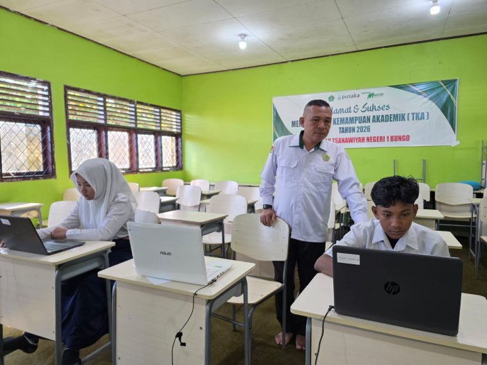 TKA Susulan Hari Kedua di MTsN 1 Bungo Berjalan Mulus, Semangat Peserta Tetap Tinggi Hingga Akhir TKA Susulan Hari Kedua di MTsN 1 Bungo Berjalan Mulus, Semangat Peserta Tetap Tinggi Hingga Akhir