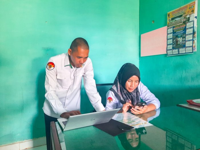 Tim Keuangan MTsN 1 Bungo Laksanakan Penyusunan Laporan Keuangan TW 3 dengan Teliti dan Transparan