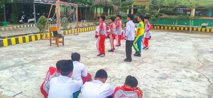 Senam Irama dalam Materi PJOK, Fitra: Tingkatkan Interaksi Sosial dan Tumbuhkan Rasa Percaya Diri