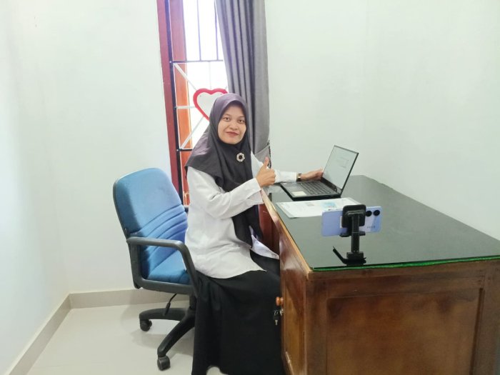 Bangga, Devinal Chusnul Chotimah, S.Pd.I Guru IPS MTsN 1 Bungo Sukses Lulus PPG