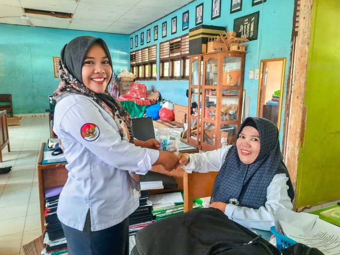 Seorang Guru MTsN 1 Bungo Kembali dari Tanah Suci: Bawa Kisah Inspiratif dari Ibadah Umroh