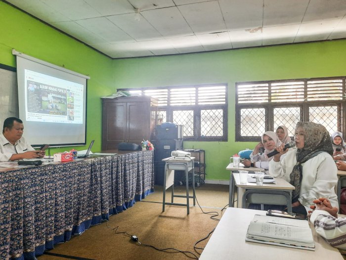 Sinkronisasi Kinerja 2026, Dialog SKP Guru Bersama Kepala Madrasah Berlangsung Dinamis di MTsN 1 Bungo Sinkronisasi Kinerja 2026, Dialog SKP Guru Bersama Kepala Madrasah Berlangsung Dinamis di MTsN 1 Bungo