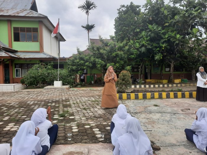 Pesan Bermakna dari Puskesmas Tanjung Agung untuk Remaja Putri MTsN 1 Bungo: Sehat Itu Cantik dan Percaya Diri!