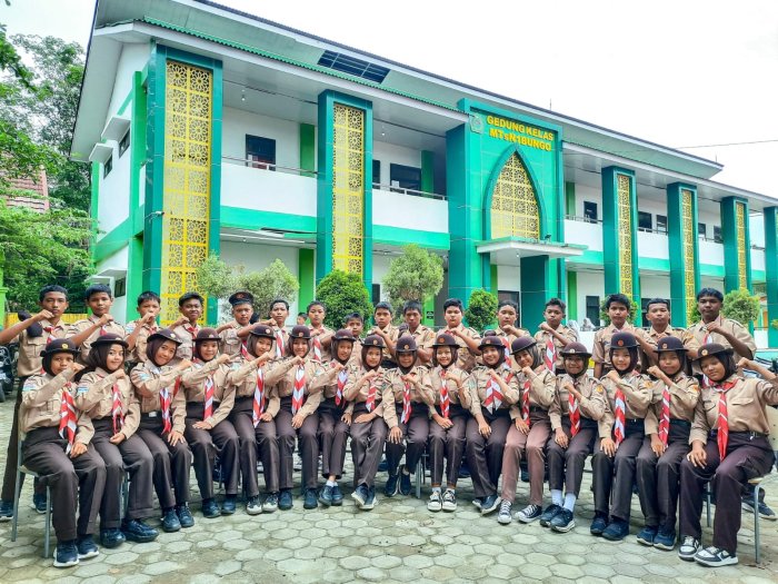 Anggota Pramuka MTsN 1 Bungo Siap Hadapi Jambore Ranting 2025