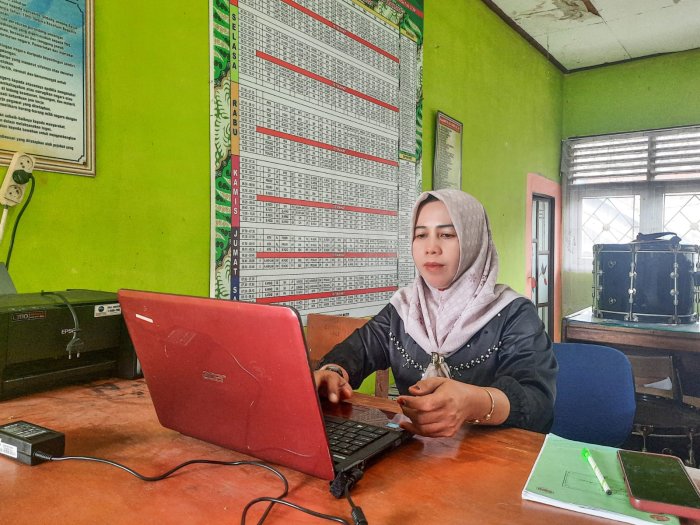 Majelis Guru MTsN 1 Bungo Tuntaskan Perangkat Pembelajaran Semester Genap TA 2025/2026