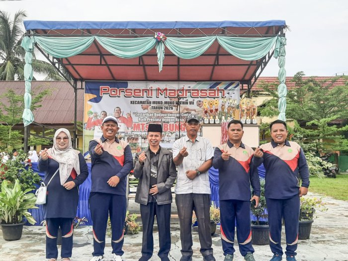 PORSENI MTsN 1 Bungo 2026 Resmi Dibuka, Ka. Kemenag Bungo Ajak Lestarikan Permainan Tradisional PORSENI MTsN 1 Bungo 2026 Resmi Dibuka, Ka. Kemenag Bungo Ajak Lestarikan Permainan Tradisional