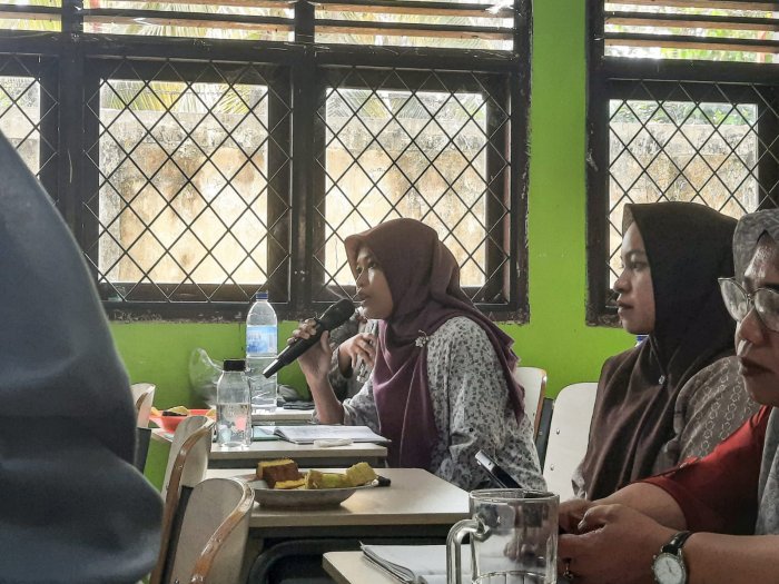 Update EMIS GTK! Operator MTsN 1 Bungo Sosialisasikan Aplikasi MAGGIS kepada Guru dan Tendik