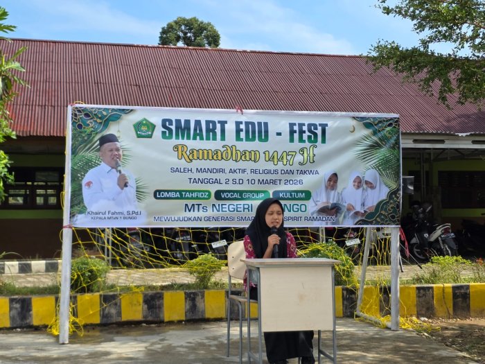 Tahfidz Menggema, Semangat Menggelora! Hari Ketiga SMART Ramadan 1447 H Edu-Fest MTsN 1 Bungo Kian Memukau