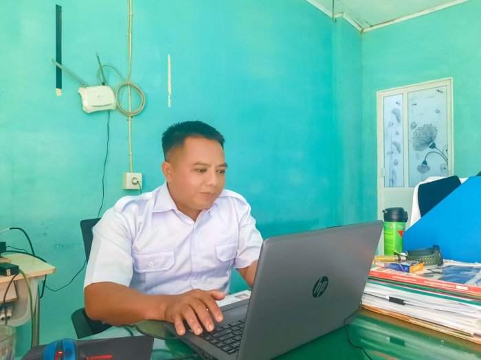 Penantian Panjang Muzanni, S.S., Guru Bahasa Arab untuk PPG Penantian Panjang Muzanni, S.S., Guru Bahasa Arab untuk PPG