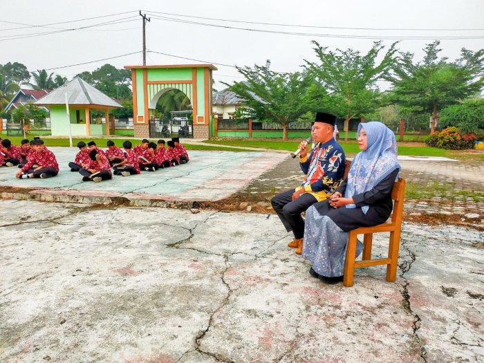 Semangat Ramadan Hari Ketiga, MTsN 1 Bungo Mantapkan Pemahaman Puasa Lewat Tadarus dan Kultum