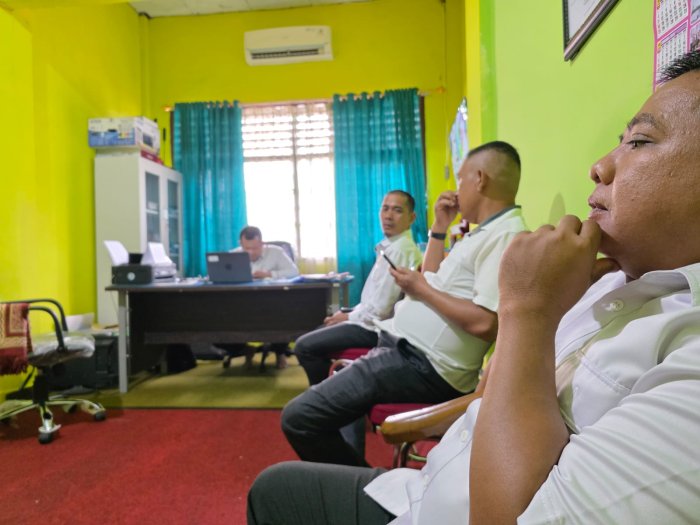 Sinergi Kuat Waka dan Pembina OSIM, MTsN 1 Bungo Wujudkan Program Unggul Berbasis Karakter Sinergi Kuat Waka dan Pembina OSIM, MTsN 1 Bungo Wujudkan Program Unggul Berbasis Karakter