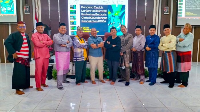 Kepala MTsN 1 Bungo Ikuti Sesi Materi Akhir Bimtek: Momen Kebersamaan Kamad se-Provinsi Jambi Terabadikan