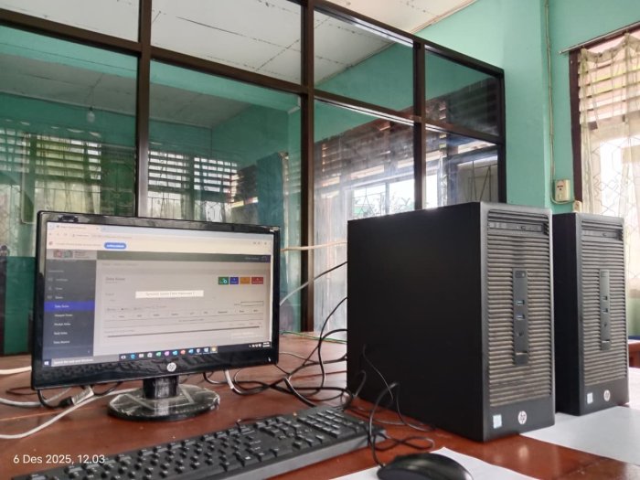 Sukses Data Terintegrasi, Operator MTsN 1 Bungo Lakukan Sinkronisasi Data EMIS ke RDM