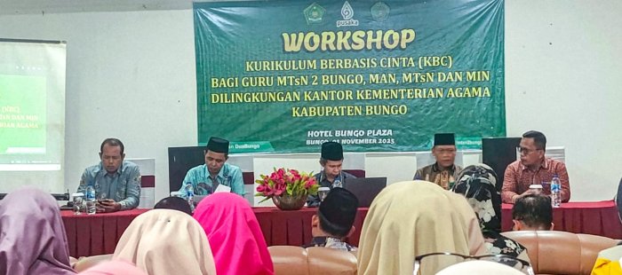 Waka Kurikulum MTsN 1 Bungo Ikuti Workshop Kurikulum Berbasis Cinta di Hotel Wiltop