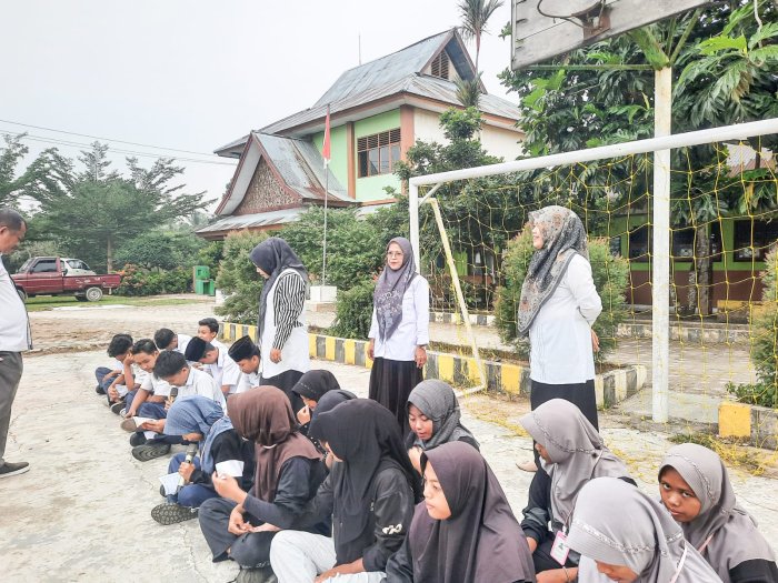 Mengawali Tahun Pelajaran dengan Cahaya Al-Quran, MTsN 1 Bungo Gelar Pengajian Rutin Perdana TP. 2026-2027