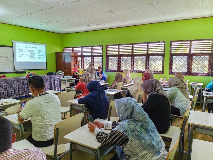 MTsN 1 Bungo Adakan Sosialisasi KBC Bagi Majelis Guru MTsN 1 Bungo Adakan Sosialisasi KBC Bagi Majelis Guru