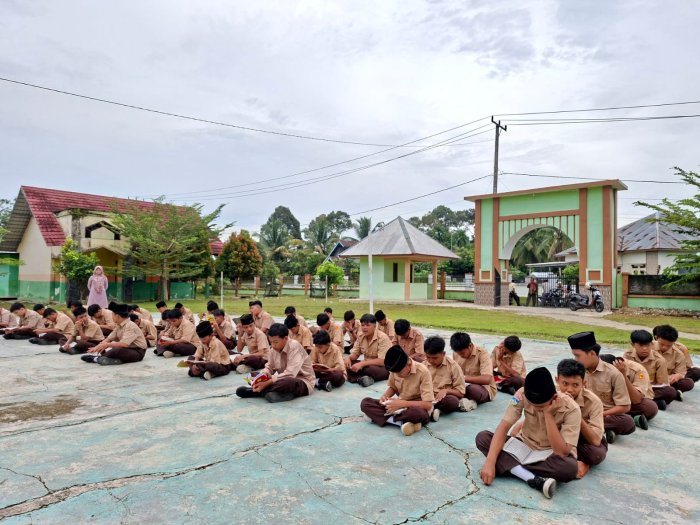 Siap Tempur! Siswa Kelas IX MTsN 1 Bungo Matangkan Persiapan Hadapi UM 2026 Siap Tempur! Siswa Kelas IX MTsN 1 Bungo Matangkan Persiapan Hadapi UM 2026