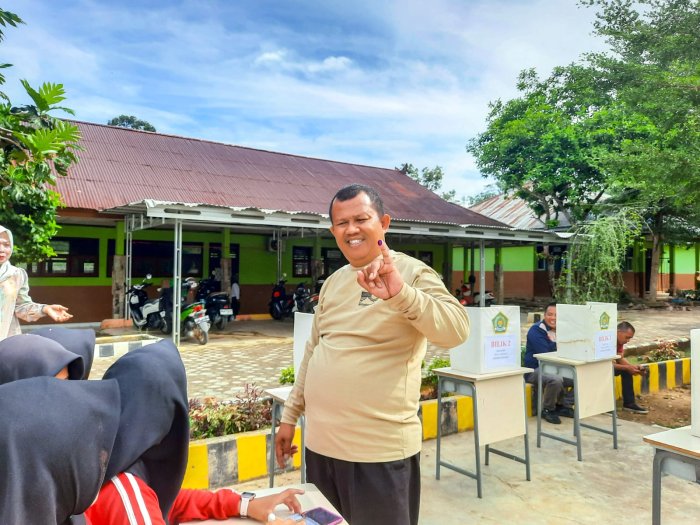 Kepala Madrasah Sampaikan Selamat: Reja-Ahmad Resmi Nahkodai OSIM MTsN 1 Bungo 2025/2026