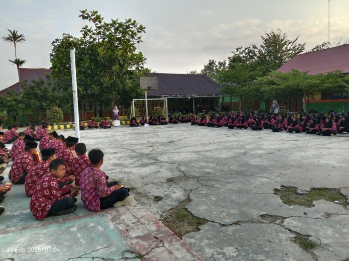 Dengan Pengajian Pagi, MTsN 1 Bungo Tanamkan Keikhlasan Hati untuk Memudahkan Pemahaman Pelajaran