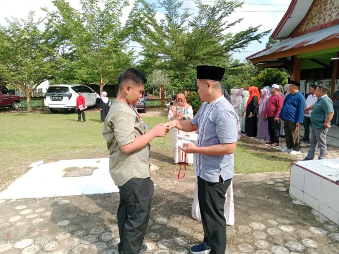 Pelepasan Tanda Peserta Warnai Penutupan MATAMUDA 2026 MTsN 1 Bungo, Resmi Tutup Babak Orientasi Murid Baru