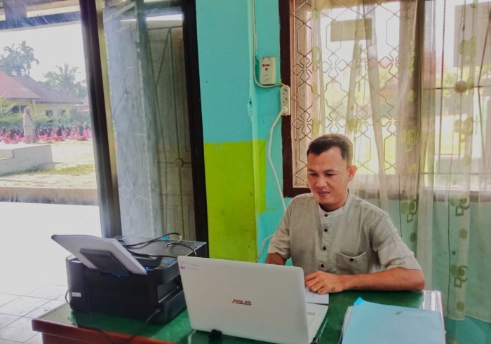 Operator EMIS GTK/Simpatika MTsN 1 Bungo Verifikasi dan Siapkan Data Sebelum Aplikasi Dibuka Operator EMIS GTK/Simpatika MTsN 1 Bungo Verifikasi dan Siapkan Data Sebelum Aplikasi Dibuka