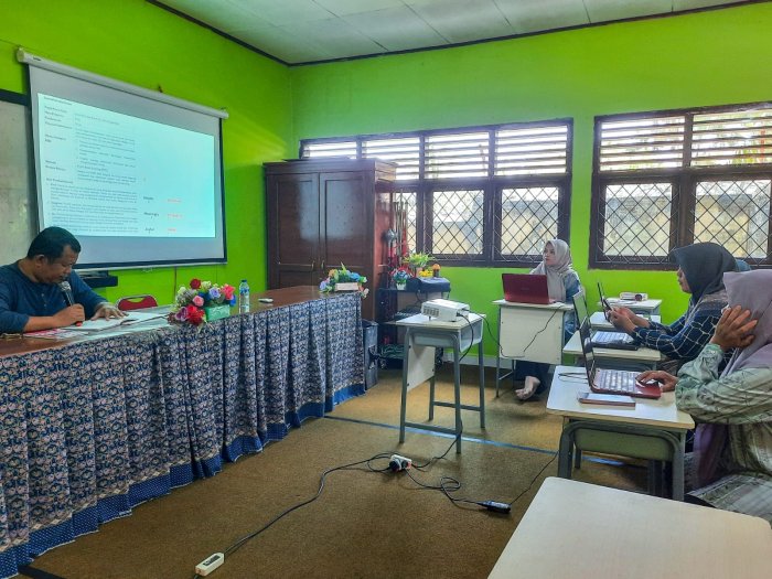 Kepala MTsN 1 Bungo Tekankan Penyusunan SKP yang Terstruktur dan Inovatif Kepala MTsN 1 Bungo Tekankan Penyusunan SKP yang Terstruktur dan Inovatif